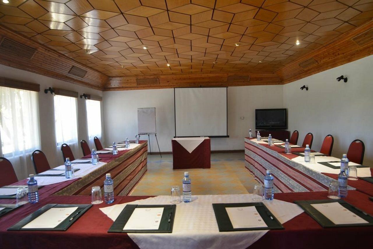 Jacaranda Lake Elementaita Lodge Gilgil المظهر الخارجي الصورة